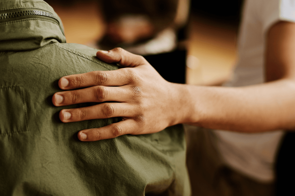 person-with-around-shoulders_535506510-min